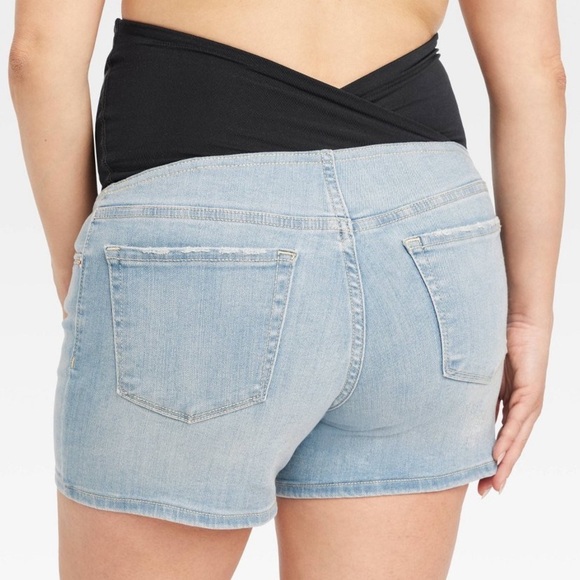 Maternity Denim Shorts - Light Blue - Picture 5 of 6